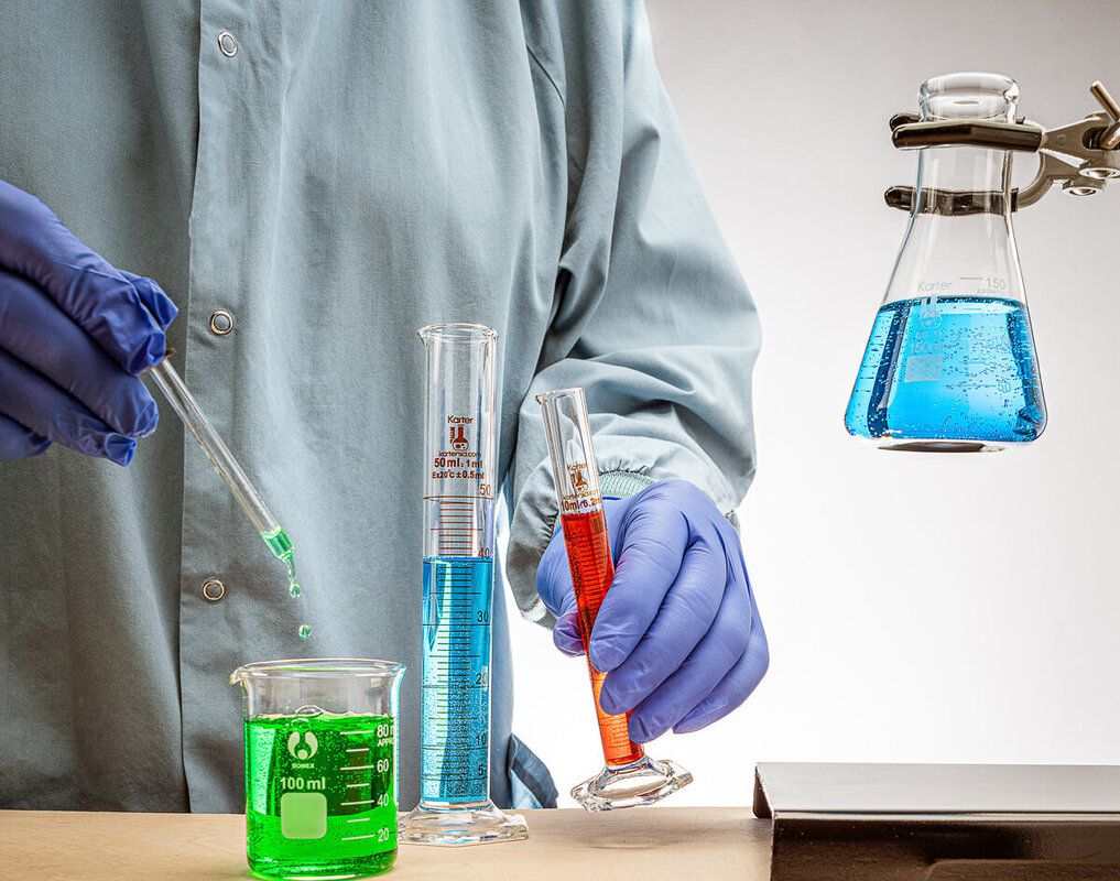 CRNA, Locum Tenens, Temporary, placement service, Picture, Nurse in operating room clothing